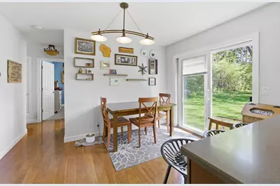 12215 W McShane Rd, Franklin, WI 53132 - Photo 9