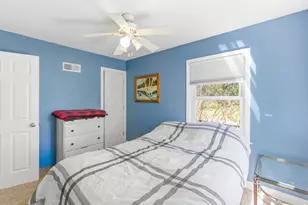 12215 W McShane Rd, Franklin, WI 53132 - Photo 17
