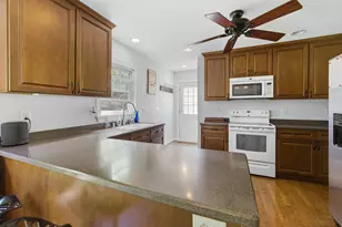 12215 W McShane Rd, Franklin, WI 53132 - Photo 11
