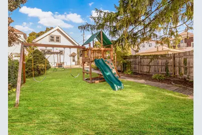 359 E Montana St, Milwaukee, WI 53207 - Photo 19