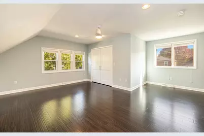 359 E Montana St, Milwaukee, WI 53207 - Photo 9