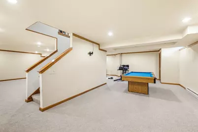 3818 S Centennial Cir, Milwaukee, WI 53221 - Photo 33