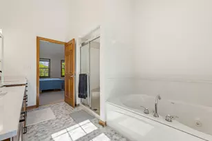 3818 S Centennial Cir, Milwaukee, WI 53221 - Photo 23