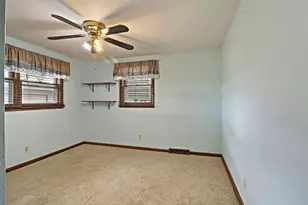 5025 Harrison Rd, Pleasant Prairie, WI 53142 - Photo 11