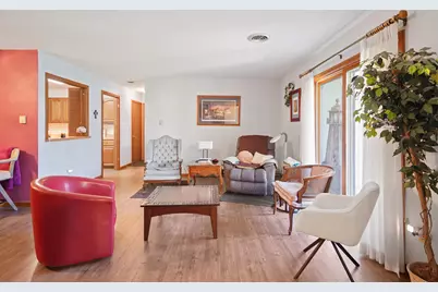 1419  Sun Valley Dr #101, Racine, WI 53406 - Photo 7