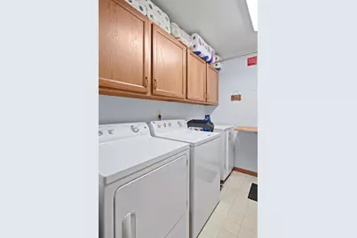 1419  Sun Valley Dr #101, Racine, WI 53406 - Photo 17