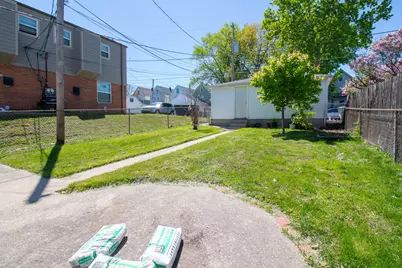 2729 S 14th St, Milwaukee, WI 53215 - Photo 7
