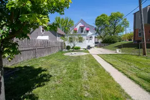 2729 S 14th St, Milwaukee, WI 53215 - Photo 9