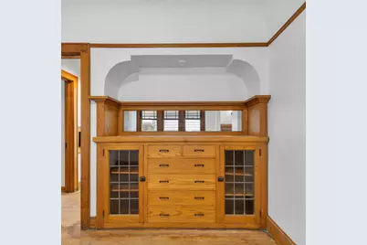 2116 S 70th St, West Allis, WI 53219 - Photo 7