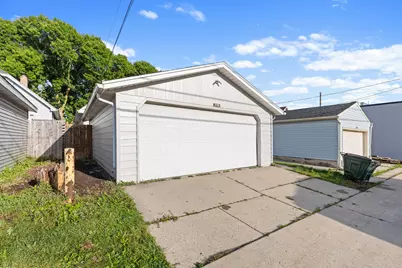2116 S 70th St, West Allis, WI 53219 - Photo 29