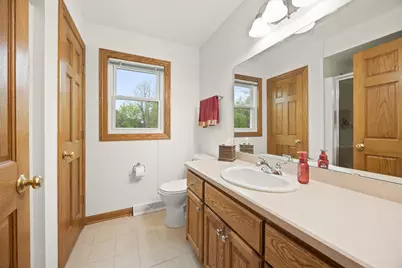 1440 W Mario Ln, Oak Creek, WI 53154 - Photo 13