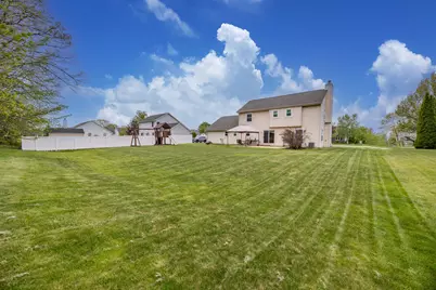 1440 W Mario Ln, Oak Creek, WI 53154 - Photo 27