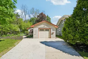 7130 Maple Terrace, Wauwatosa, WI 53213 - Photo 31