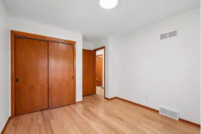 7130  Maple Ter, Wauwatosa, WI 53213 - Photo 23