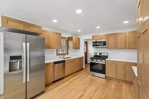 7130 Maple Terrace, Wauwatosa, WI 53213 - Photo 9