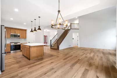 W221N3075  Greenwood Rd, Pewaukee, WI 53186 - Photo 9