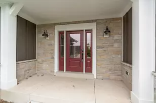 W221N3075 Greenwood Rd, Pewaukee, WI 53186 - Photo 5