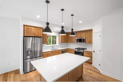 W221N3075  Greenwood Rd, Pewaukee, WI 53186 - Photo 11