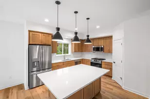 W221N3075 Greenwood Rd, Pewaukee, WI 53186 - Photo 11