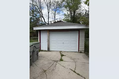 8134 W Herbert Ave, Milwaukee, WI 53218 - Photo 11