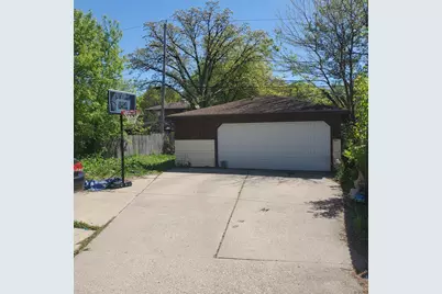 4938 N 51st Blvd, Milwaukee, WI 53218 - Photo 3