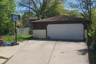 4938 N 51st Blvd, Milwaukee, WI 53218 - Photo 3