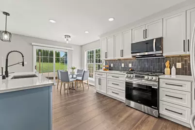 2313  Kestrel Ln, Waukesha, WI 53189 - Photo 7