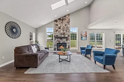 2313  Kestrel Ln, Waukesha, WI 53189 - Photo 19