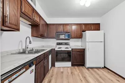 3838 N Oakland Ave #275, Shorewood, WI 53211 - Photo 7