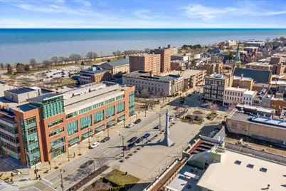 530  Main St #1, Racine, WI 53403 - Photo 5