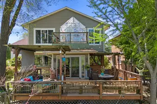 1008 W Eula Ct, Glendale, WI 53209 - Photo 3