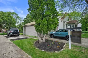 1008 W Eula Ct, Glendale, WI 53209 - Photo 27