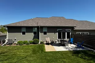 3607 Hawthorn Hill Dr, Waukesha, WI 53188 - Photo 19