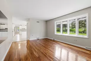 8845 W Meadow Ln, Franklin, WI 53132 - Photo 25