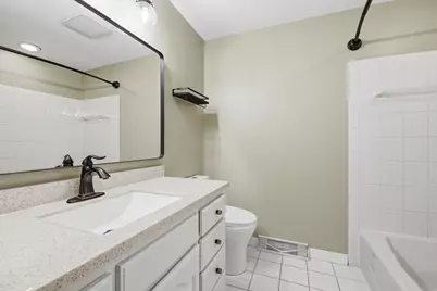 8845 W Meadow Ln, Franklin, WI 53132 - Photo 29
