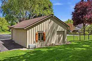 8845 W Meadow Ln, Franklin, WI 53132 - Photo 51