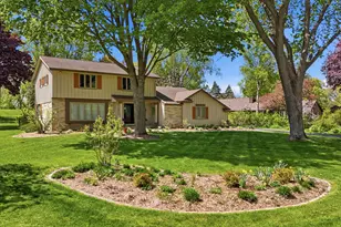 8845 W Meadow Ln, Franklin, WI 53132 - Photo 3