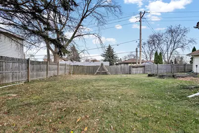 3850 W College Ave, Greenfield, WI 53221 - Photo 7