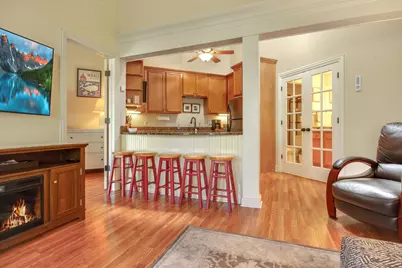 403  Deerpath - #F, Fontana, WI 53125 - Photo 5