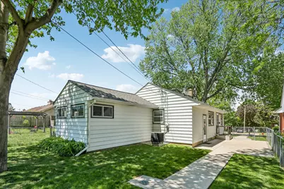 195 W Warnimont Ave, Milwaukee, WI 53207 - Photo 35