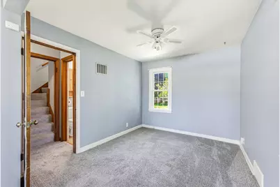 W226N3045  Duplainvlle Rd, Pewaukee, WI 53186 - Photo 13