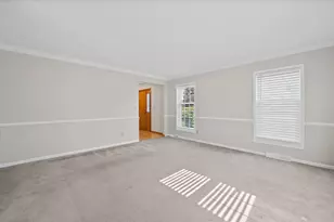 20845 Hunters Run, Brookfield, WI 53045 - Photo 5