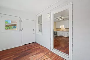 2348 S 16th St, Milwaukee, WI 53215 - Photo 17