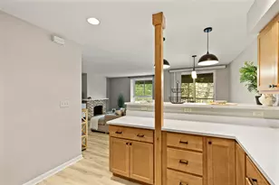6243 Charing Cross Ln, Middleton, WI 53562 - Photo 9
