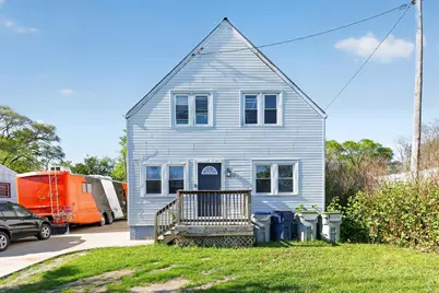 5622 W Mill Rd, Milwaukee, WI 53218 - Photo 1