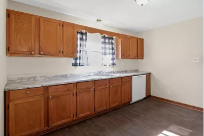 5622 W Mill Rd, Milwaukee, WI 53218 - Photo 23