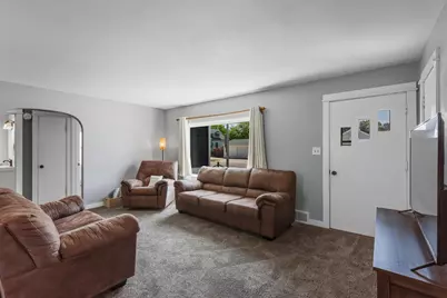 366  3rd St, Kewaskum, WI 53040 - Photo 5