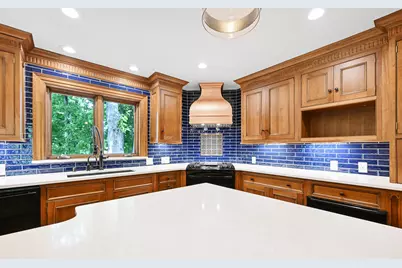 2005  Derrin Ln, Brookfield, WI 53045 - Photo 23