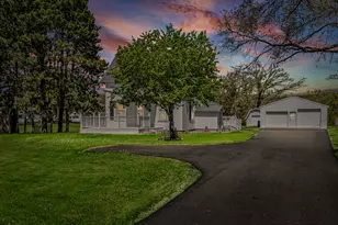 910 E Broadway St, Blair, WI 54616 - Photo 5