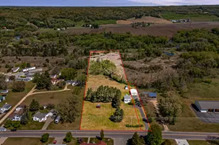 910 E Broadway St, Blair, WI 54616 - Photo 3